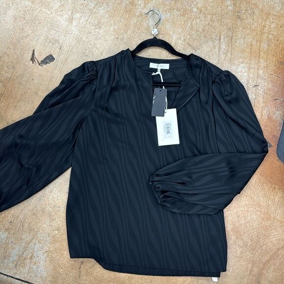 Frame long sleeve - Picture 1 of 5